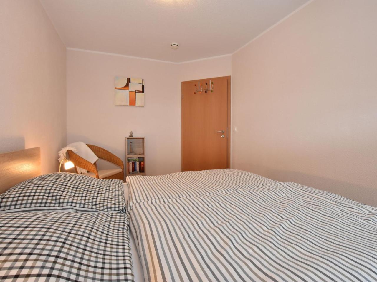 Modern 2-Room Apartment in Graal-Muritz with Garden Exterior foto